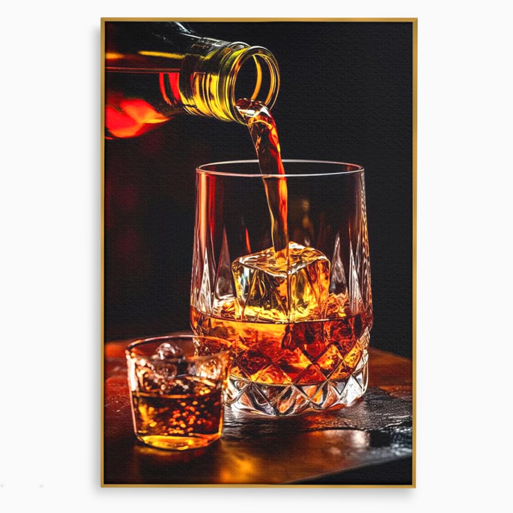 Tablou canvas cu tablou canvas cu turnare de whisky, in rama de aluminiu auriu