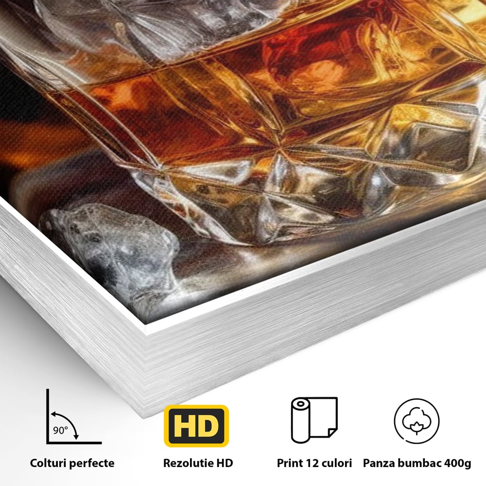 Detaliu al suprafetei: tablou canvas cu pahar de whisky si foc, in rama de aluminiu argintiu