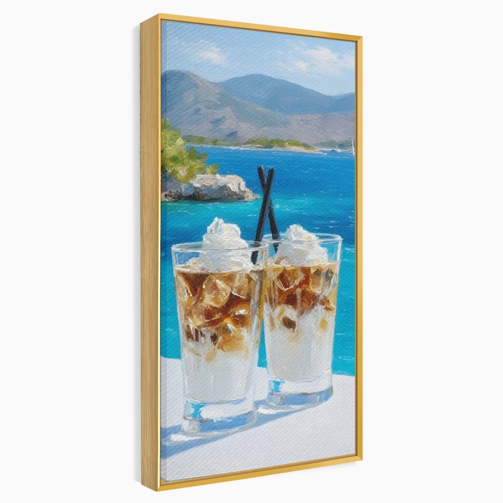 Tablou canvas cu pictura cu doua pahare de frappe pe malul marii, in rama de aluminiu auriu