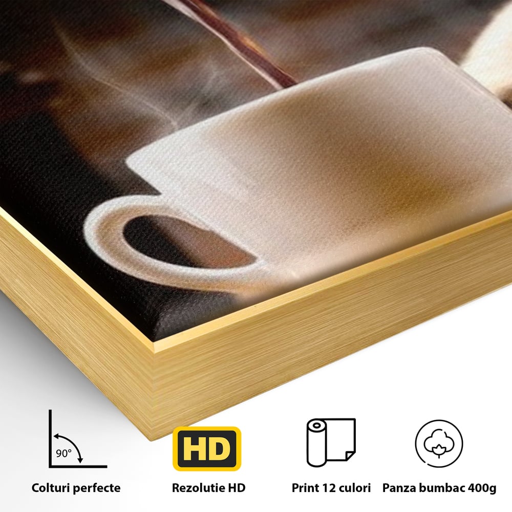 Detaliu al suprafetei: tablou canvas cu ceasca de cafea si boabe, in rama de aluminiu auriu