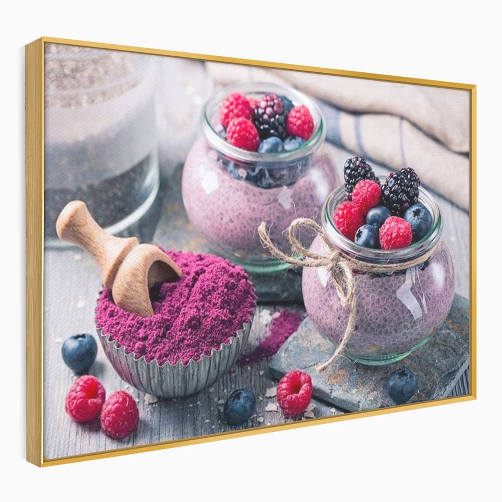 Tablou canvas cu natura moarta cu desert si fructe de padure, in rama de aluminiu auriu
