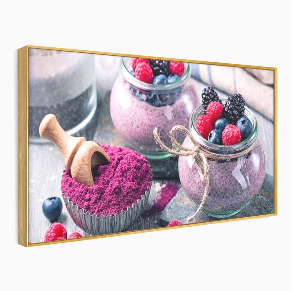 Tablou canvas cu natura moarta cu desert si fructe de padure, in rama de aluminiu auriu
