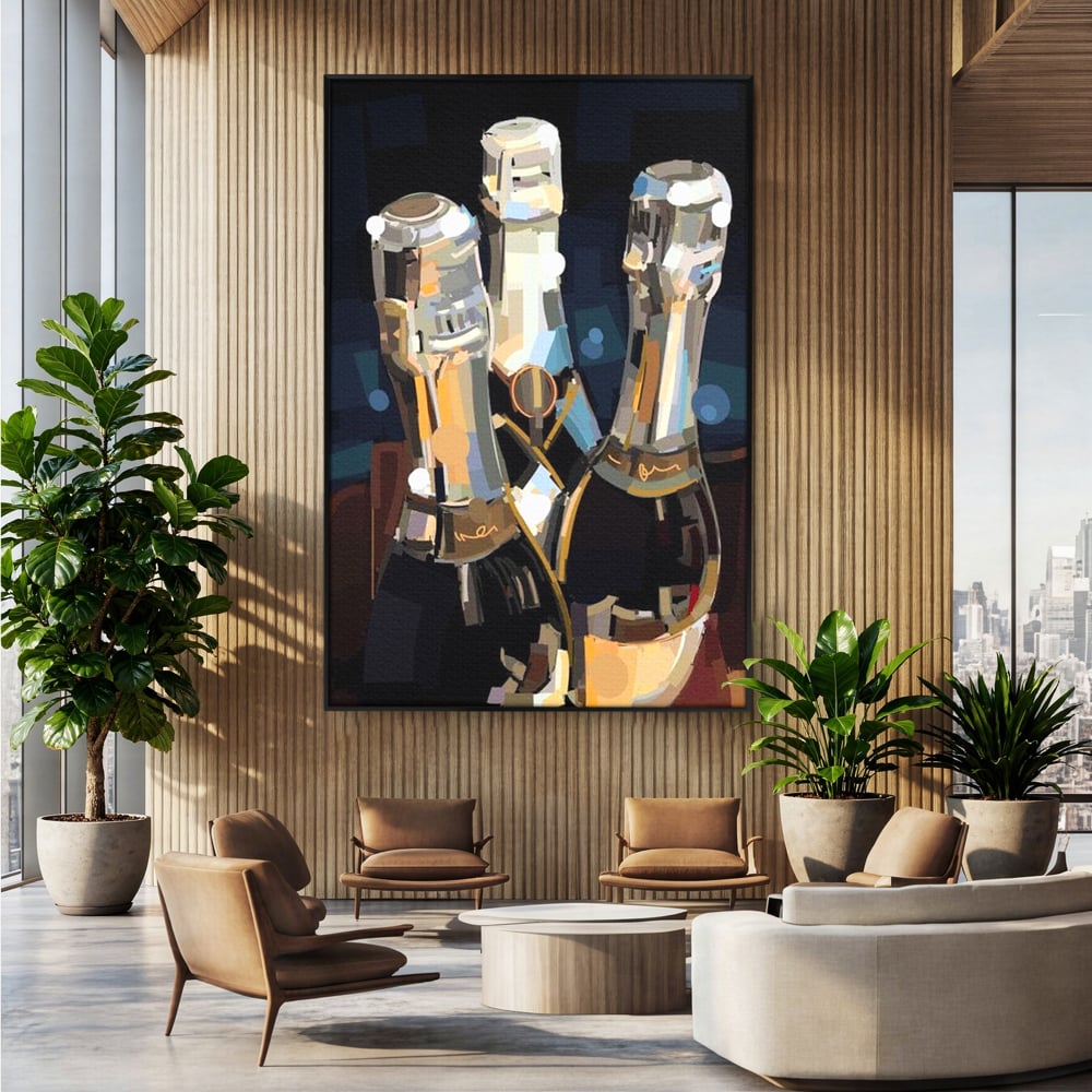 Tablou canvas cu pictura abstracta cu trei sticle de sampanie, in rama de aluminiu negru, pe perete intr-un birou