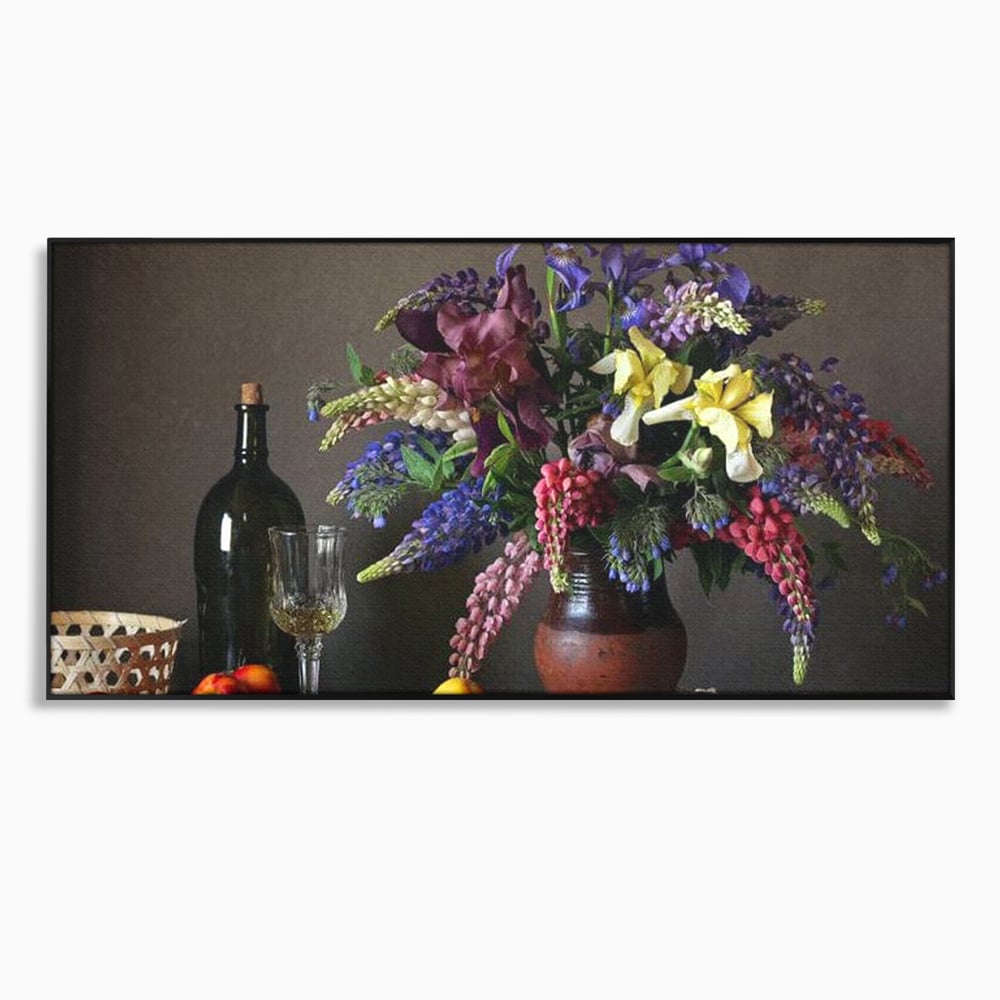 Tablou canvas cu natura statica cu flori si vin, in rama de aluminiu negru