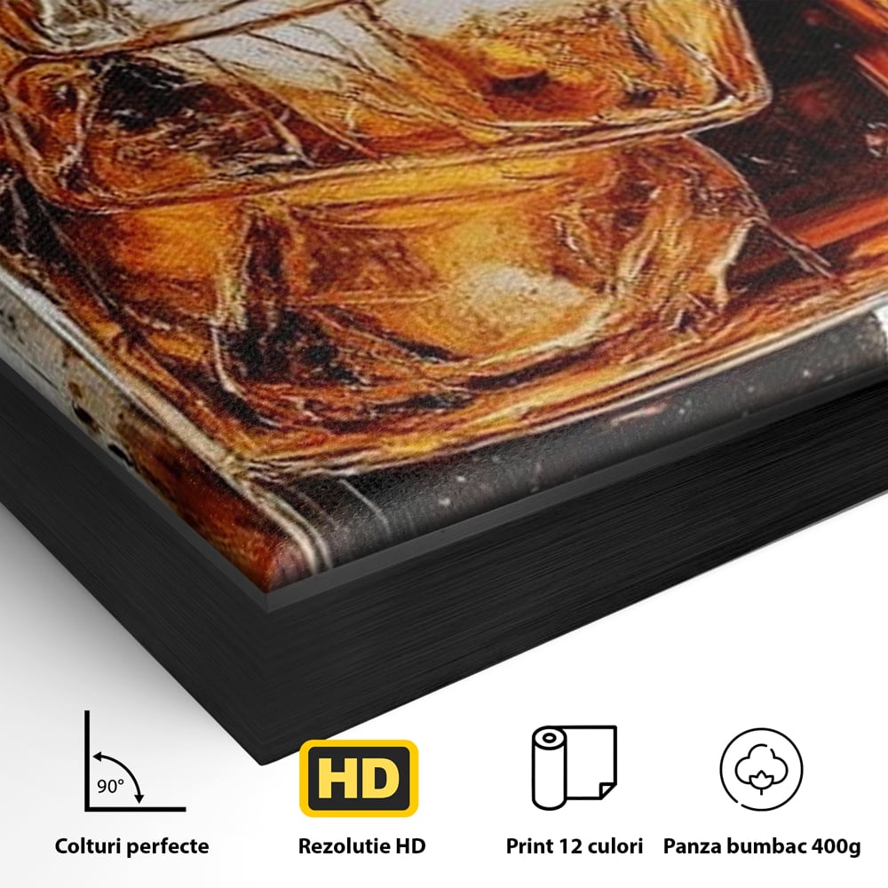 Detaliu al suprafetei: tablou canvas cu pahar de whisky si gheata, in rama de aluminiu negru