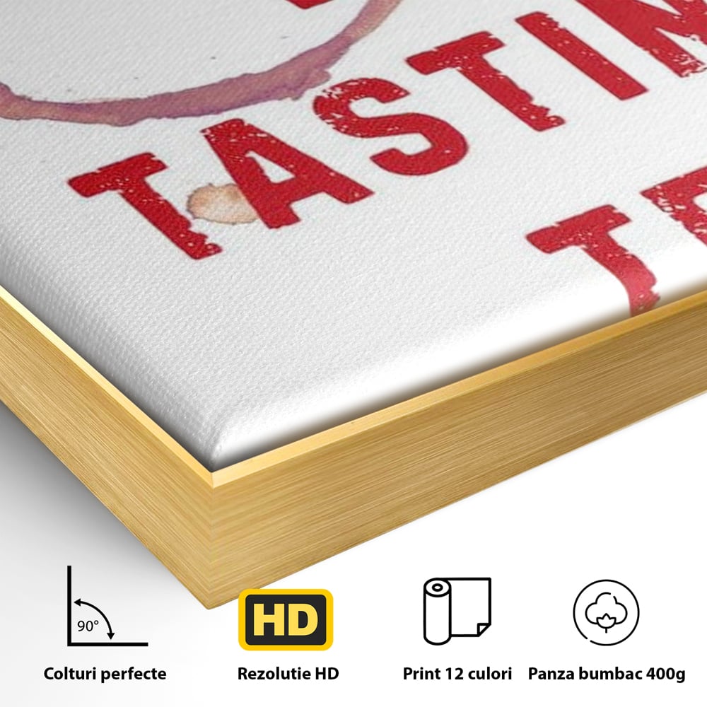 Detaliu al suprafetei: tablou canvas cu pete de vin si text rosu, in rama de aluminiu auriu