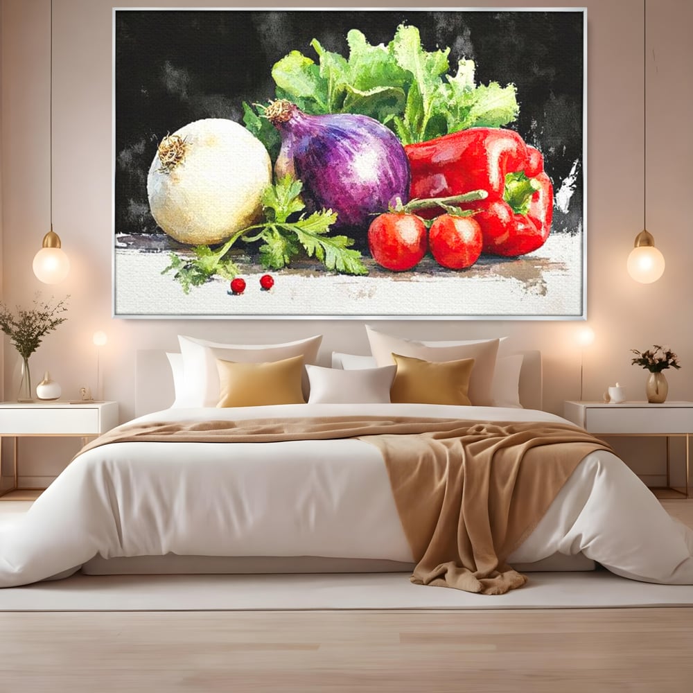 Tablou canvas cu pictura cu legume proaspete si verdeturi, in rama de aluminiu argintiu, pe perete intr-un dormitor