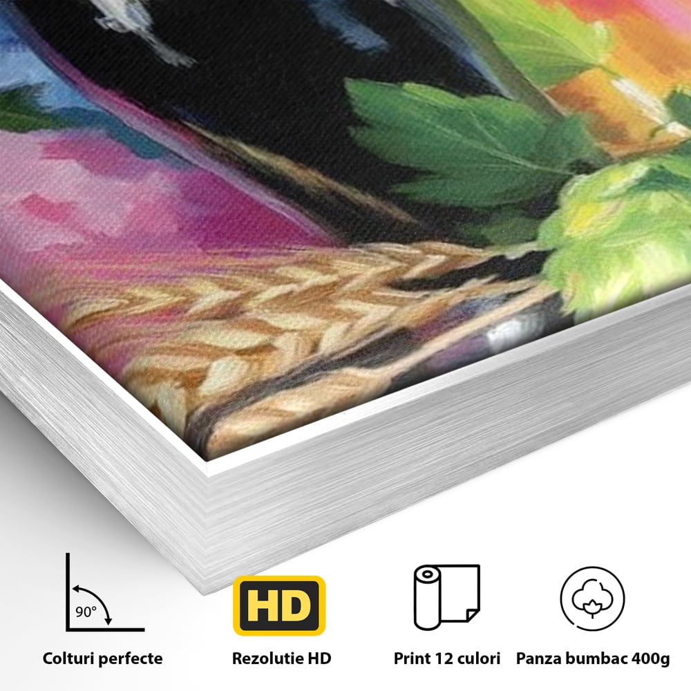 Detaliu al suprafetei: tablou canvas cu bere si flori, in rama de aluminiu argintiu