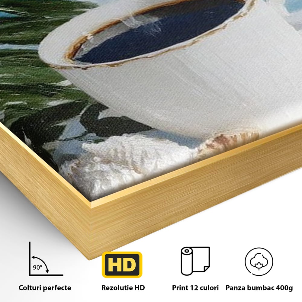 Detaliu al suprafetei: tablou canvas cu ceasca de cafea pe plaja, in rama de aluminiu auriu