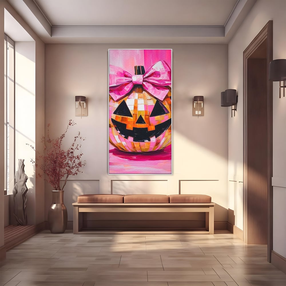 Tablou canvas cu tablou canvas cu dovleac roz si fundita, in rama de aluminiu argintiu