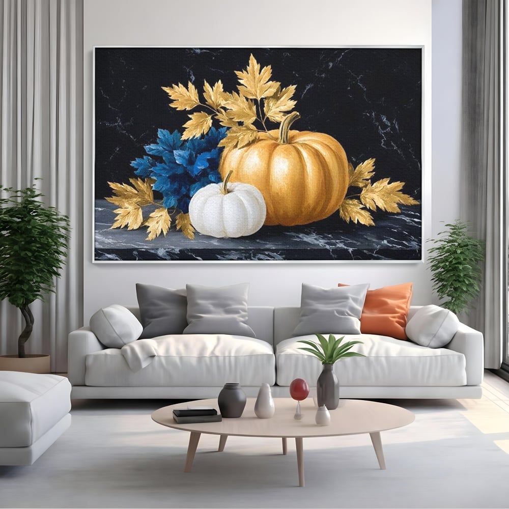 Tablou canvas cu natura statica cu dovleci si frunze, in rama de aluminiu argintiu, pe perete intr-un living