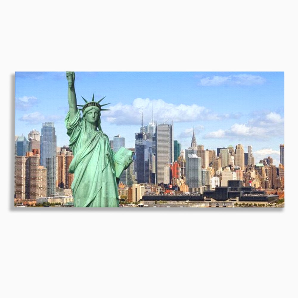Tablou canvas cu statuia libertatii si orizontul manhattan, fara rama, pe sasiu de lemn