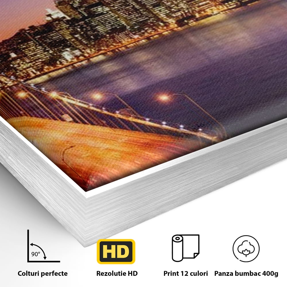 Detaliu al suprafetei: tablou canvas cu podul si orasul san francisco noaptea, in rama de aluminiu argintiu