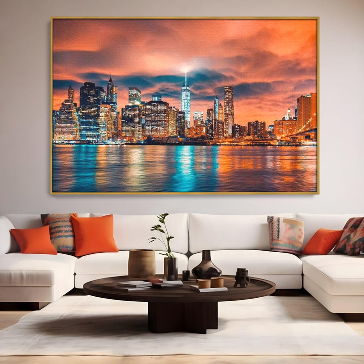 Tablou canvas cu tablou canvas cu peisaj urban nocturn, in rama de aluminiu auriu, pe perete intr-un living