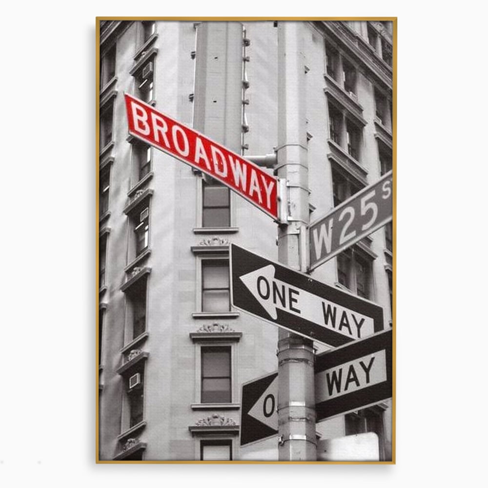 Tablou canvas cu tablou canvas cu indicatorul broadway, in rama de aluminiu auriu