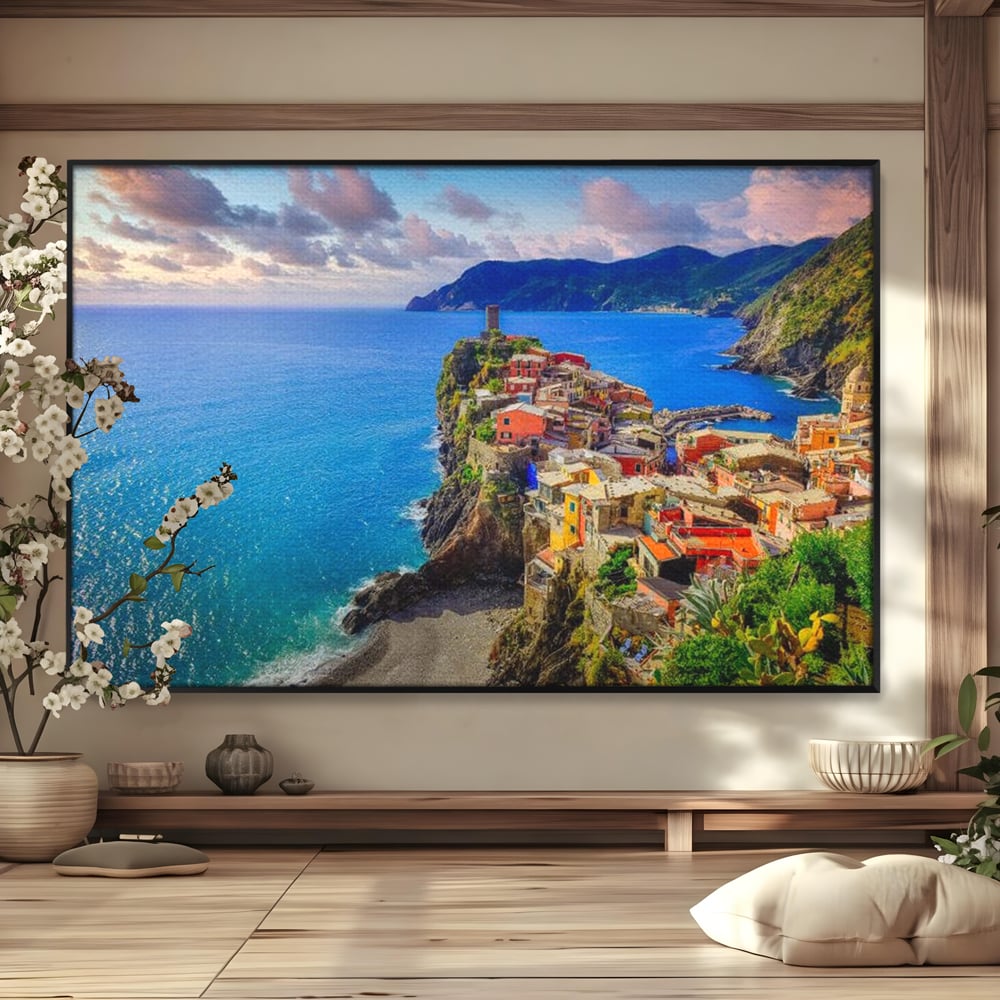 Tablou canvas cu peisaj costier italian cu sat colorat pe stanca, in rama de aluminiu negru