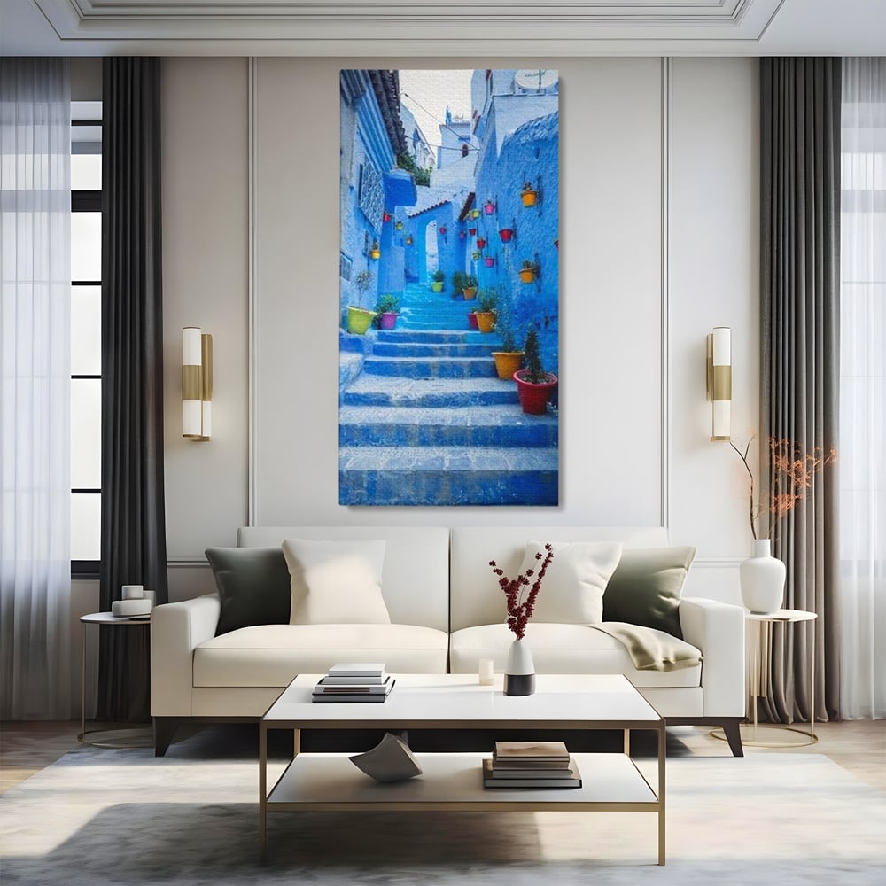 Tablou canvas cu tablou canvas cu straduta albastra din maroc, fara rama, pe sasiu de lemn, pe perete intr-un living
