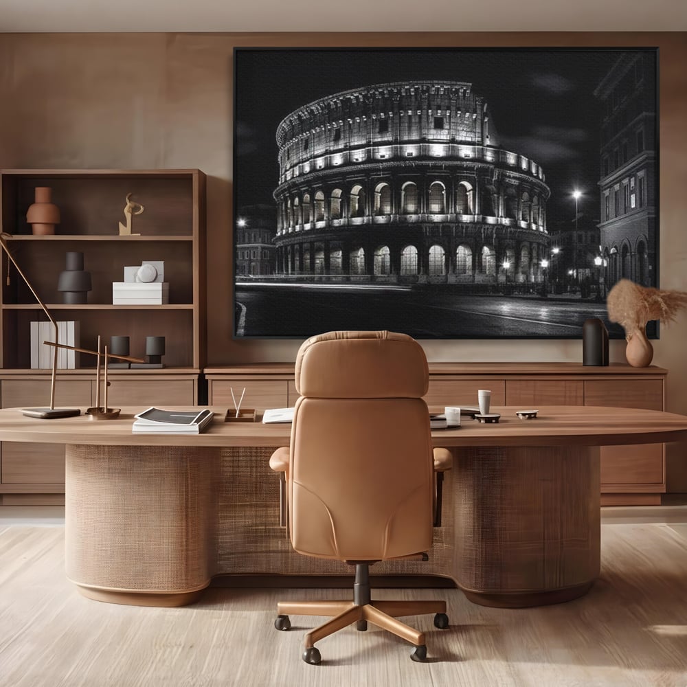 Tablou canvas cu tablou canvas cu colosseumul noaptea, in rama de aluminiu negru, pe perete intr-un birou