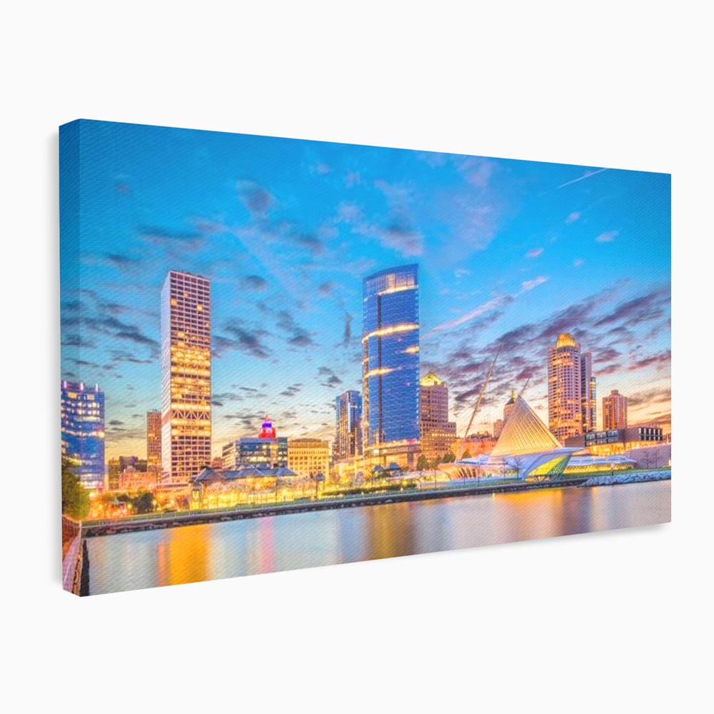 Tablou canvas cu panorami urbana nocturna milwaukee pe apa, fara rama, pe sasiu de lemn
