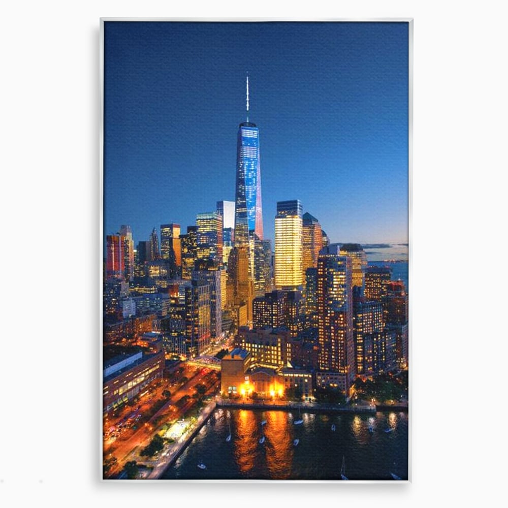 Tablou canvas cu panoramic nocturn cu zghiet-nori din new york, in rama de aluminiu argintiu