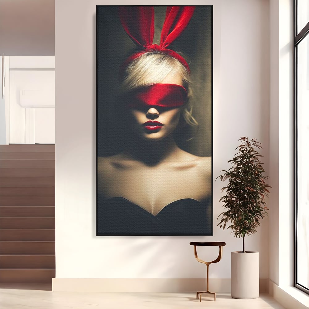 Tablou canvas cu tablou canvas cu femeie si urechi de iepuras, in rama de aluminiu negru