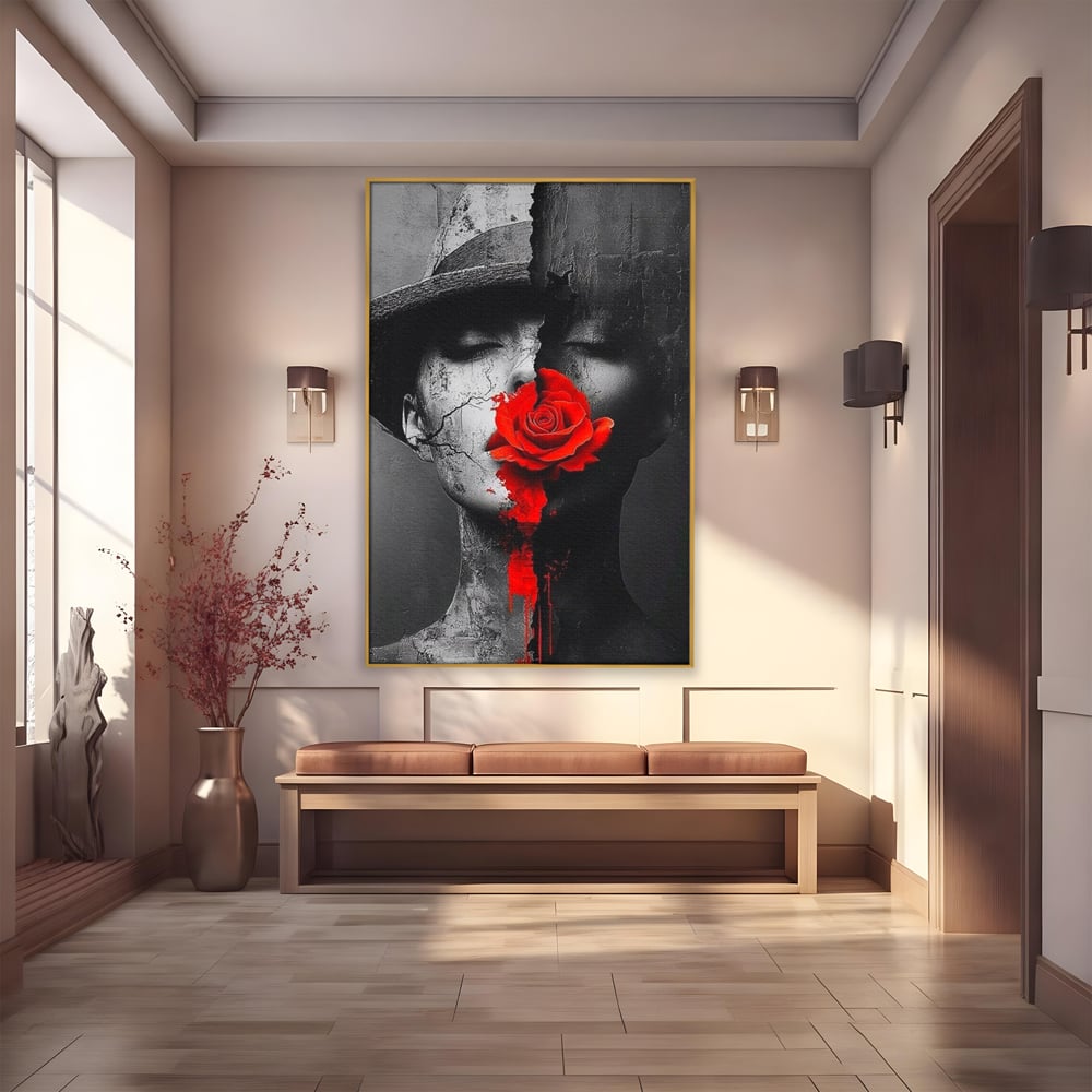 Tablou canvas cu tablou canvas cu chip de femeie, in rama de aluminiu auriu