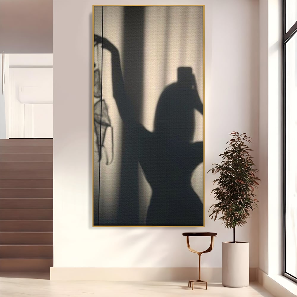 Tablou canvas cu tablou canvas cu silueta si umbra, in rama de aluminiu auriu
