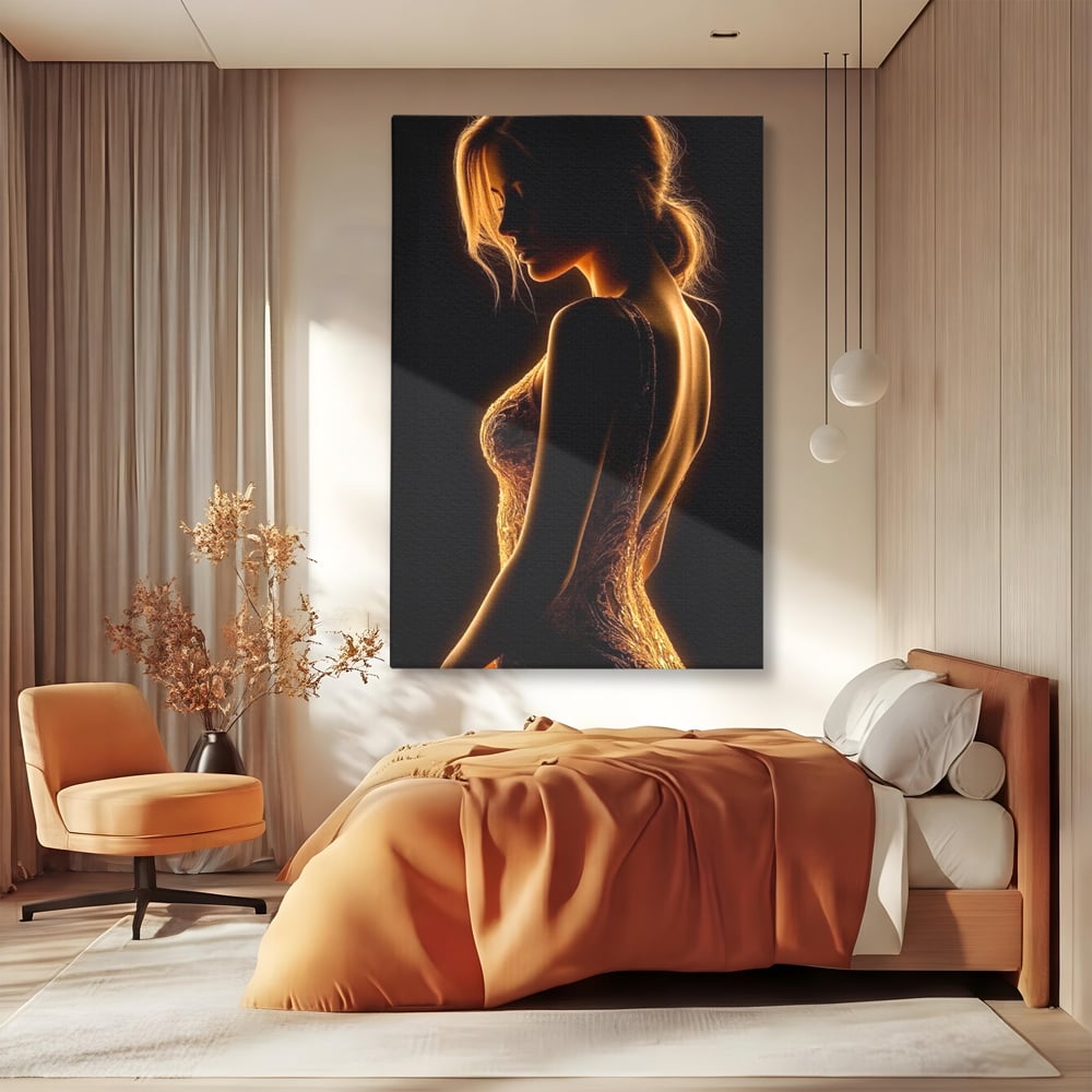 Tablou canvas cu tablou canvas cu silueta feminina, fara rama, pe sasiu de lemn, pe perete intr-un dormitor
