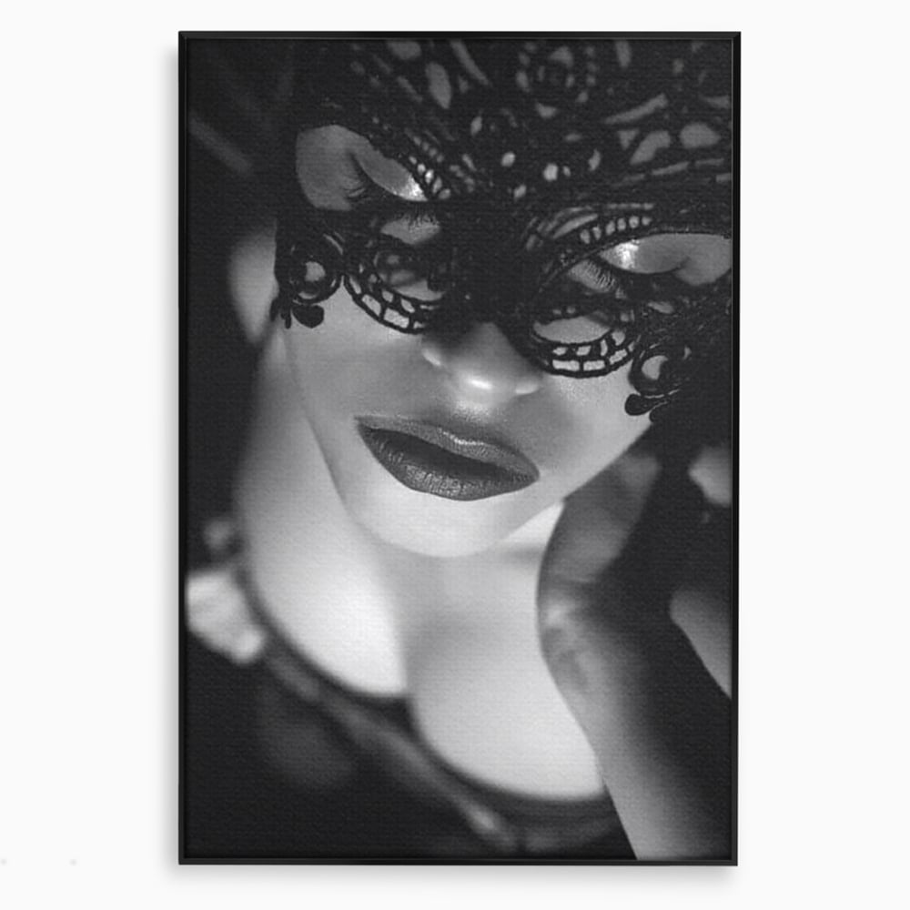 Tablou canvas cu tablou canvas cu femeie purtand masca, in rama de aluminiu negru