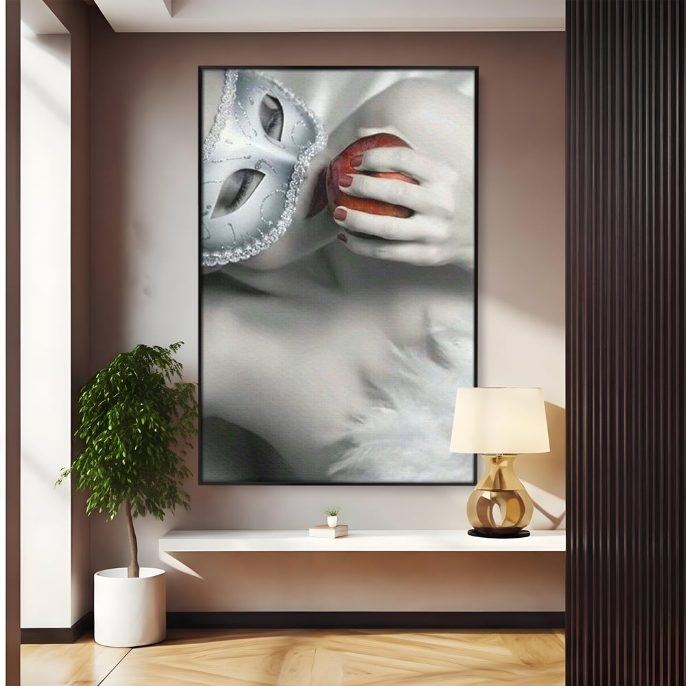 Tablou canvas cu tablou canvas cu masca si mar, in rama de aluminiu negru