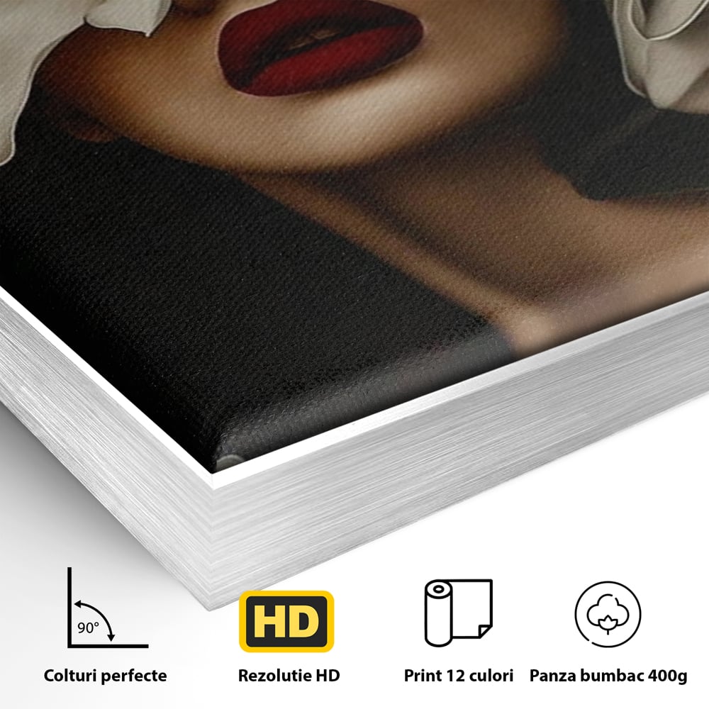 Detaliu al suprafetei: tablou canvas cu femeie si orhidee, in rama de aluminiu argintiu