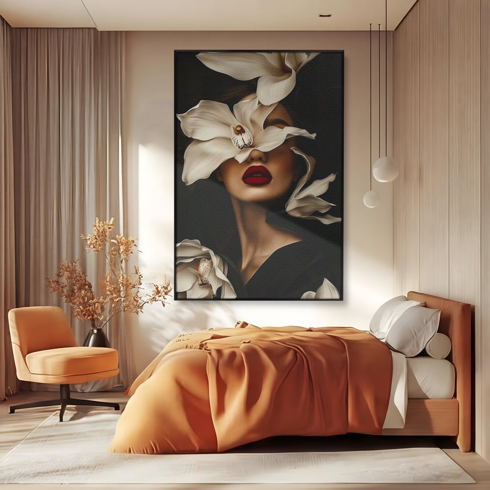 Tablou canvas cu tablou canvas cu femeie si orhidee, in rama de aluminiu negru, pe perete intr-un dormitor