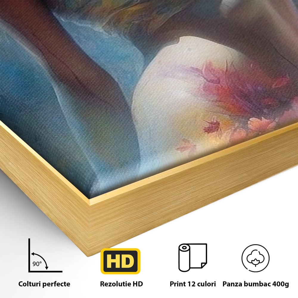 Detaliu al suprafetei: tablou canvas cu femeie si flori, in rama de aluminiu auriu