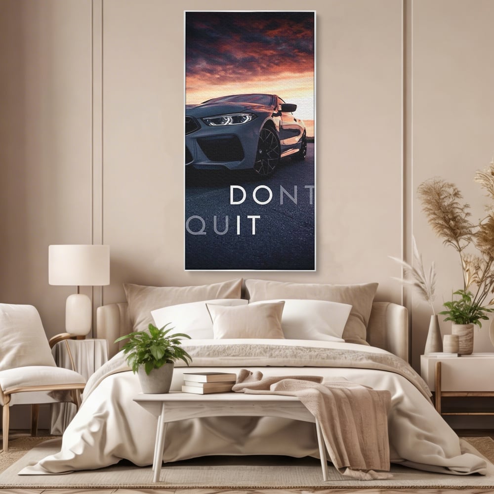 Tablou canvas cu tablou canvas cu masina sport si mesaj, in rama de aluminiu argintiu, pe perete intr-un dormitor