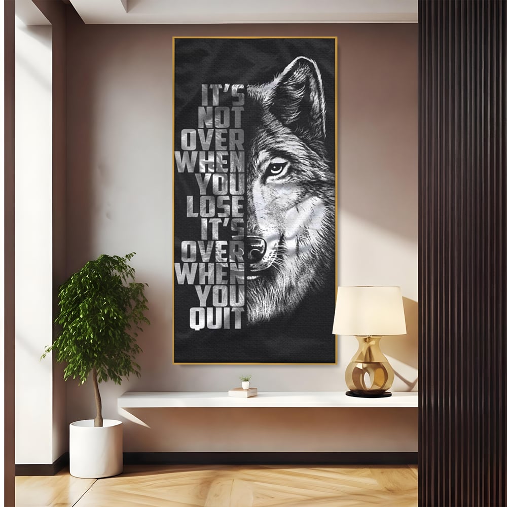 Tablou canvas cu tablou canvas cu lup si mesaj, in rama de aluminiu auriu