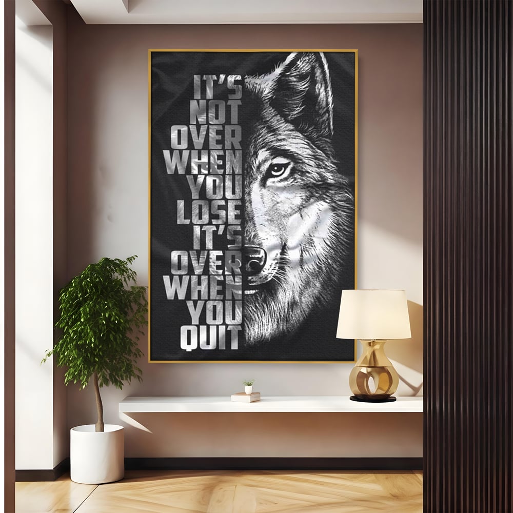 Tablou canvas cu tablou canvas cu lup si mesaj, in rama de aluminiu auriu