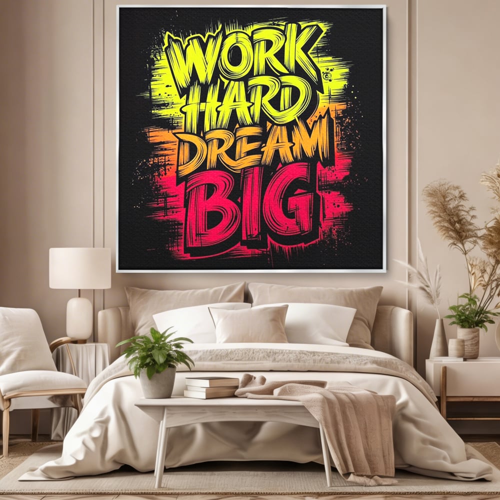 Tablou canvas cu tablou canvas motivational cu text grafic, in rama de aluminiu argintiu, pe perete intr-un dormitor