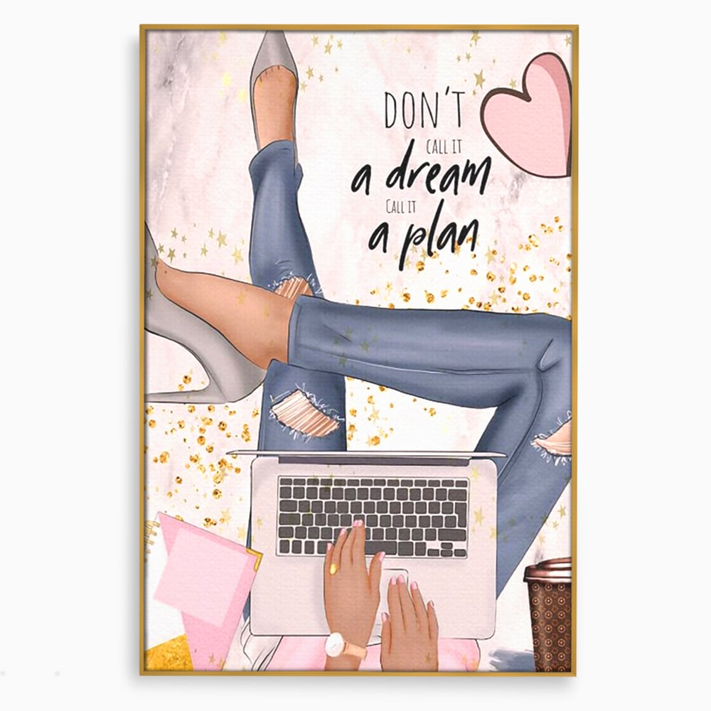 Tablou canvas cu ilustratie digitala cu femeie la laptop, in rama de aluminiu auriu
