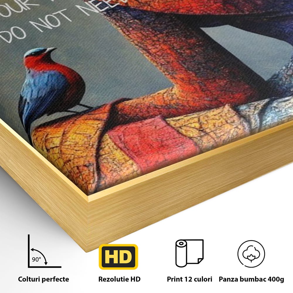 Detaliu al suprafetei: tablou canvas cu femeie si pasare, in rama de aluminiu auriu