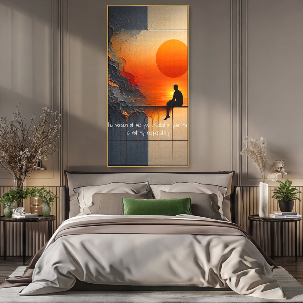Tablou canvas cu tablou canvas cu silueta pe fundal de apus, in rama de aluminiu auriu, pe perete intr-un dormitor