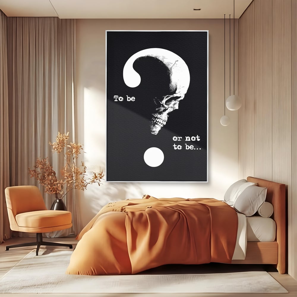 Tablou canvas cu tablou canvas cu craniu si semnul intrebarii, in rama de aluminiu argintiu, pe perete intr-un dormitor