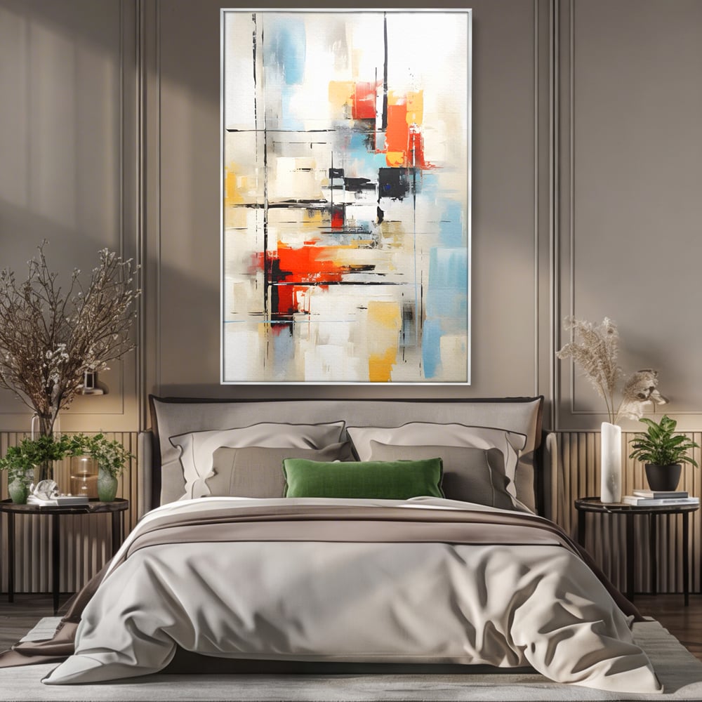 Tablou canvas cu pictura abstracta cu linii si pete, in rama de aluminiu argintiu, pe perete intr-un dormitor