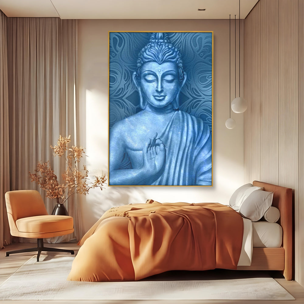 Tablou canvas cu tablou canvas cu buddha albastru, in rama de aluminiu auriu, pe perete intr-un dormitor
